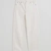 Avslappede, koniske Jeans