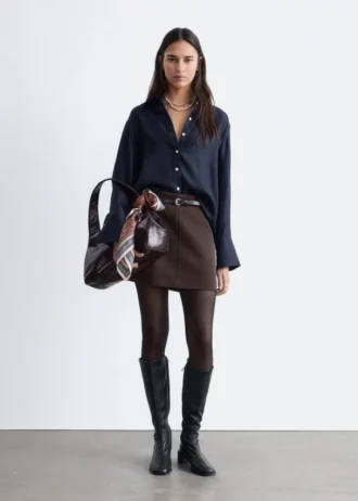 Avslappet silkeskjorte