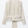 Bluse med rynket belte Bluse med rynket belte
