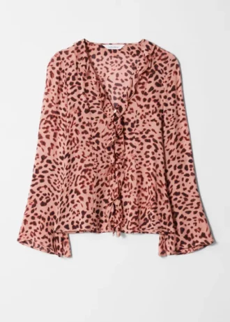 Bluse med V-hals og volanger