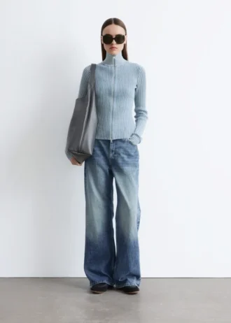Cardigan med glidelås og turtleneck