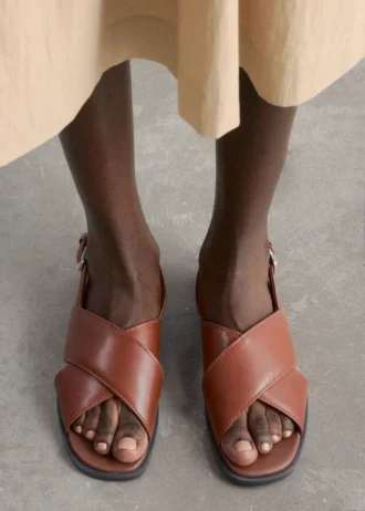 Crossover-sandaler i skinn