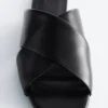 Crossover-sandaler i skinn