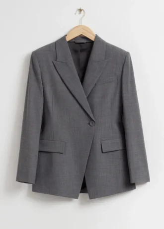 Dobbeltradet asymmetrisk blazer