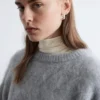 Genser i mohairblanding med kabelstrikk Genser i mohairblanding med kabelstrikk