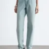Høytlivsjeans med avsmalnende ben
