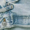 Høytlivsjeans med avsmalnende ben