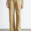 Jeans med folddetaljer
