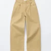 Jeans med folddetaljer