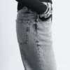 Jeans med nitter og vide jeans Jeans med nitter og vide jeans