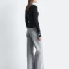 Jeans med nitter og vide jeans Jeans med nitter og vide jeans