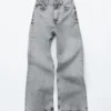 Jeans med nitter og vide jeans Jeans med nitter og vide jeans
