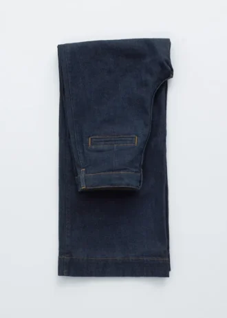 Jeans med vanlig, vid benvidde