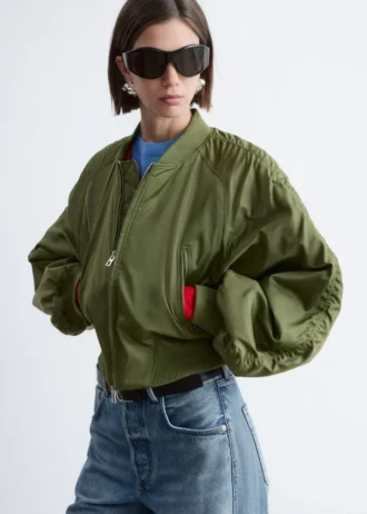 Kort bomberjakke
