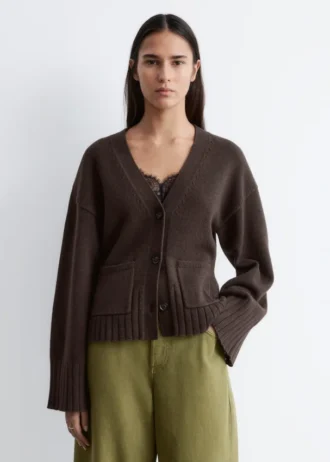 Kort strikket cardigan