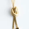 Lariat-halskjede med knutevirkel Lariat-halskjede med knutevirkel