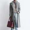 Maxikåpe i ull og shearling Maxikåpe i ull og shearling