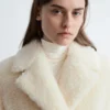 Maxikåpe i ull og shearling Maxikåpe i ull og shearling