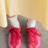 Minimalistiske skinnsneakers