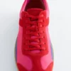 Minimalistiske skinnsneakers