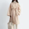 Oversized trenchcoat med nålestriper Oversized trenchcoat med nålestriper