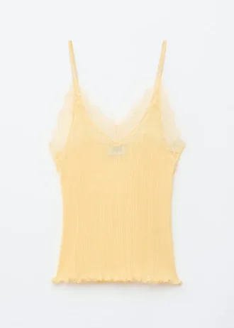 Ribbestrikket bluse