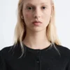 Ribbestrikket cardigan i merinoull