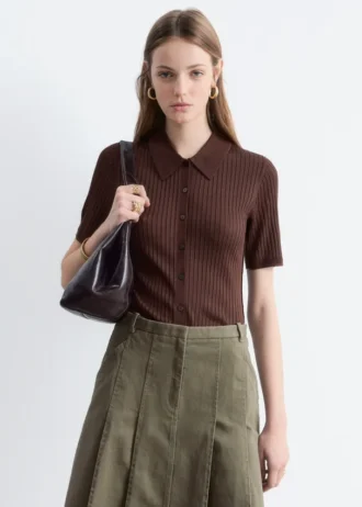 Ribbestrikket topp Ribbestrikket topp
