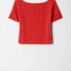 Ribbestrikket topp med bare skuldre