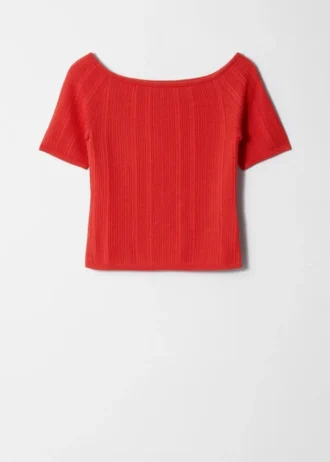Ribbestrikket topp med bare skuldre