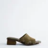 Sandaler i skinn med blokkheler