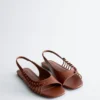 Sandaler med slingback i skinn