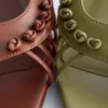 Sandaler med slingback i skinn