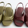 Sandaler med slingback i skinn