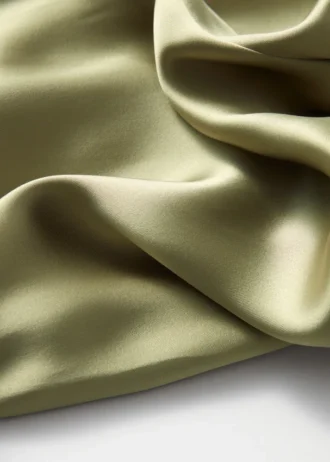 Satin-shorts med elastisk linning