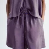 Shorts i silke med snøring