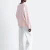 Skulpturell bomullsbluse med V-hals