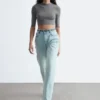 Slim-fit kort T-skjorte