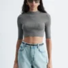 Slim-fit kort T-skjorte