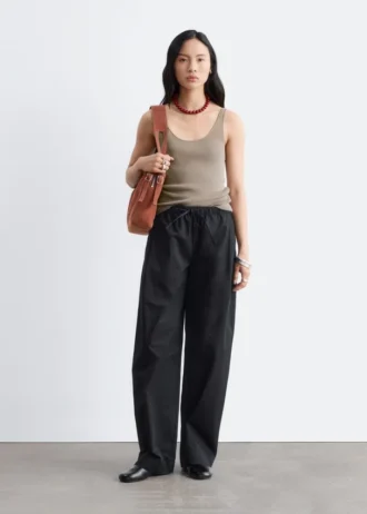 Strikket tank-top med rund hals