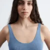 Strikket tank-top med rund hals Strikket tank-top med rund hals