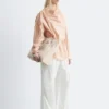 Stripet bluse med krage Stripet bluse med krage