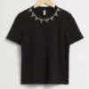 T-skjorte med strass T-skjorte med strass