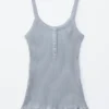 Tank-top med bølget kant Tank-top med bølget kant