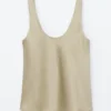 Tank-top med rund hals Tank-top med rund hals