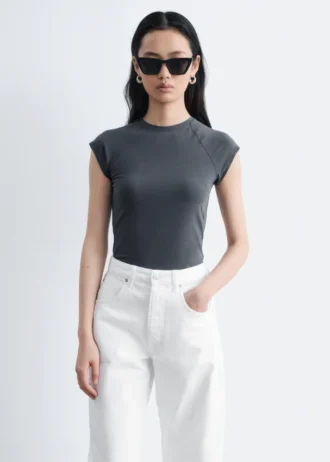 Tettsittende jersey-T-skjorte