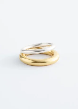 Tofarget skulpturell ring