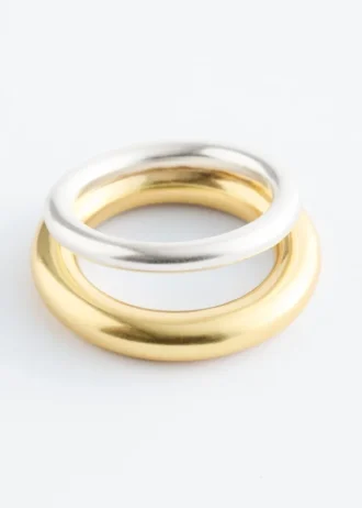 Tofarget skulpturell ring