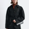 Trenchcoat i ull med belte Trenchcoat i ull med belte