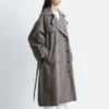 Trenchcoat med dobbeltspent Trenchcoat med dobbeltspent